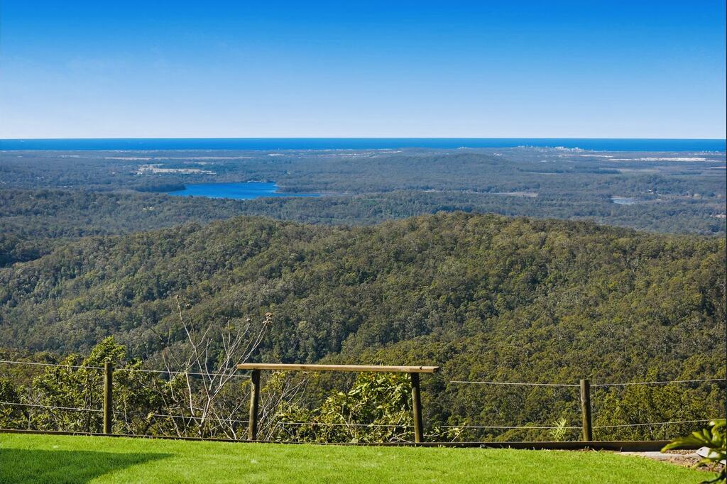Bald Knob QLD Accommodation Search