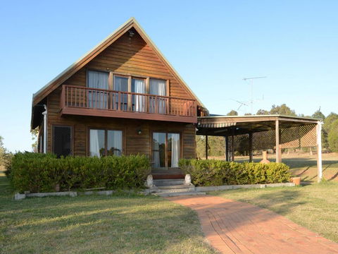 Silver Springs (4br) Cottage, With Wifi, Views, Olives And Space . Fireplace, Views, Olives And Space - Accommodation Search 3