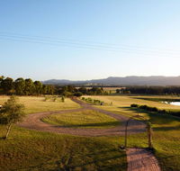Silver Springs 4br Cottage with Wifi Views Olives and Space . Fireplace Views Olives and Space - Accommodation Search