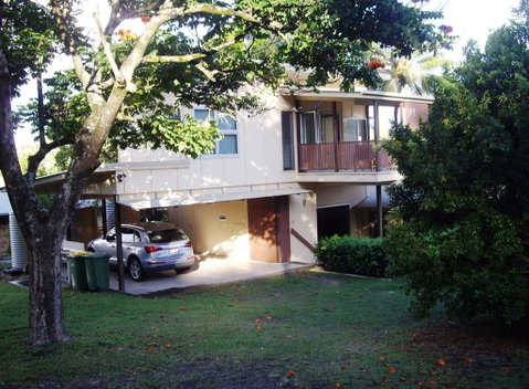 Sinclair - Rainbow Beach, Modern Beach House Close To Everything, Free Wi-Fi - Accommodation Search 0
