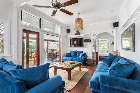 Skye Lodge Byron Bay - Walk To Town In 5 Minutes! - Accommodation Search 0