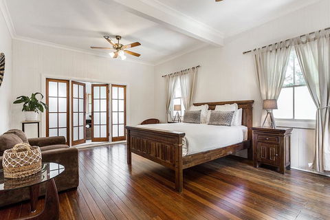 Skye Lodge Byron Bay - Walk To Town In 5 Minutes! - Accommodation Search 1