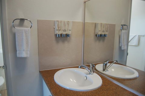 Slipway Hotel Motel - Accommodation Search 3