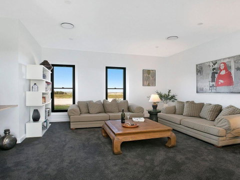 Somerton Ridge - The Perfect Rural Retreat - Accommodation Search 3