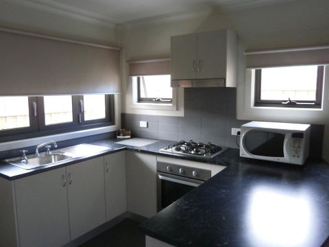 Sovereign Views Apartments - Accommodation Search 3