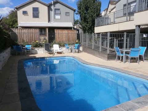 Sovereign Views Apartments - Accommodation Search 0