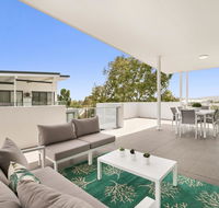 Spacious apartment with generous entertaining - Accommodation Search