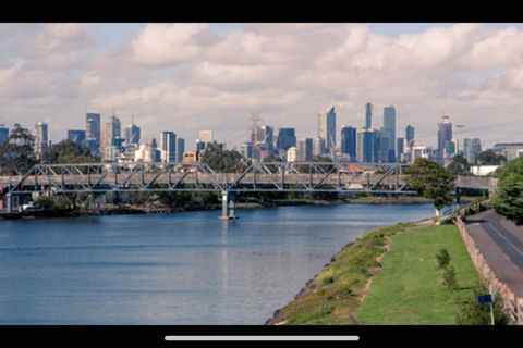 Spectacular River Views In Fabulous Footscray. - Accommodation Search 0