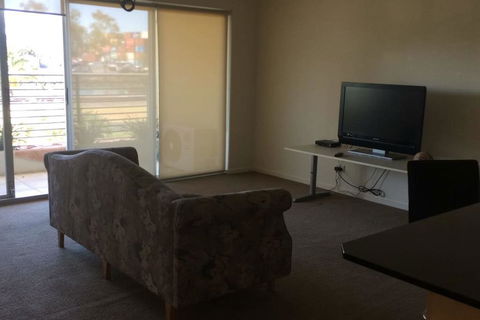 Spectacular River Views In Fabulous Footscray. - Accommodation Search 2