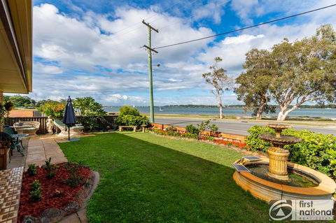 Spoil Yourself With The Perfect Position Of This First Floor Unit - Accommodation Search 0