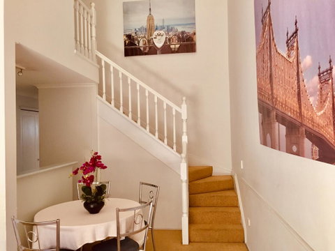 Spring Hill Gardens Apartments - Accommodation Search 2