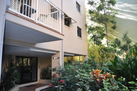 Spring Hill Gardens Apartments - Accommodation Search 0