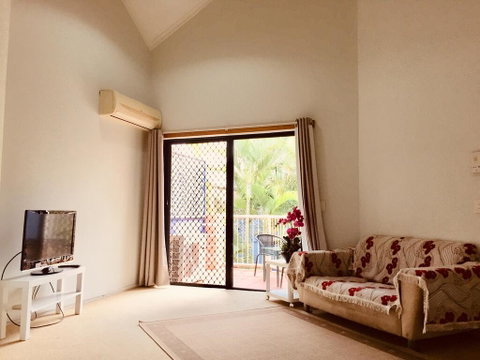 Spring Hill Gardens Apartments - Accommodation Search 1