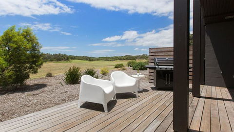 ST ANDREWS BEACH APARTMENT 4.01 - Accommodation Search 1