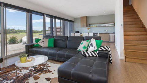 ST ANDREWS BEACH APARTMENT 4.01 - Accommodation Search 0