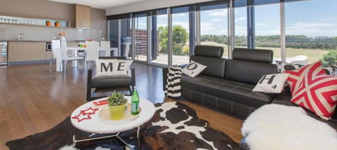 ST ANDREWS BEACH APARTMENT 4.02 - Accommodation Search 0