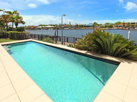 St Lucia 11 - 4 BDRM Canal Home With Pool - Accommodation Search 1