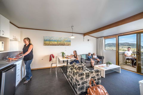 Stanley Seaview Inn - Accommodation Search 3