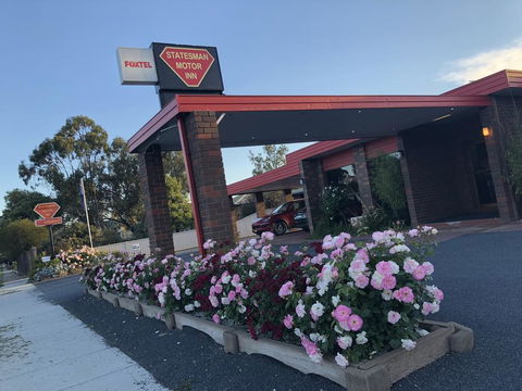 Statesman Motor Inn - Accommodation Search 0