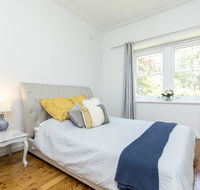 Stay at Meurant Wagga - Accommodation Search