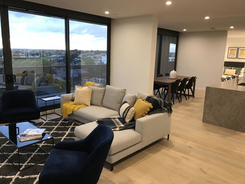 StayCentral Essendon Escape Sub-penthouse - Accommodation Search 3