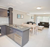 Stonewood Villas - Accommodation Search