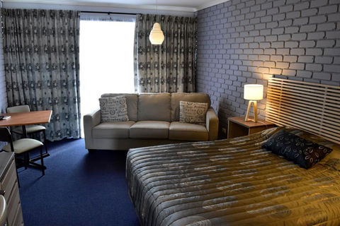 Strzelecki Motor Lodge - Accommodation Search 3