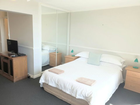 Studio 101 - Accommodation Search 2