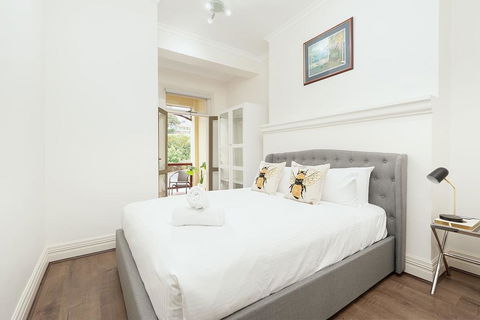 STUNNING SYDNEY HOME 5 - Accommodation Search 2