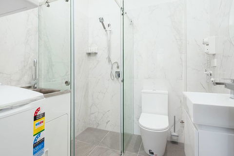STUNNING SYDNEY HOME 5 - Accommodation Search 3