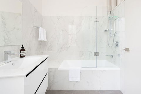 STUNNING SYDNEY HOME 7 - Accommodation Search 3