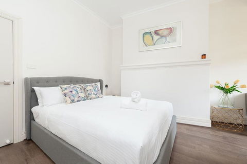 STUNNING SYDNEY HOME 9 - Accommodation Search 2