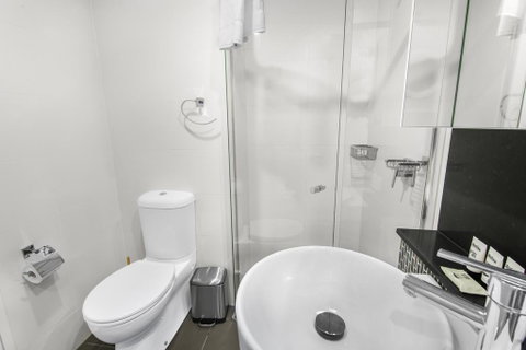 Stunning Views On The 41st Floor - Accommodation Search 3