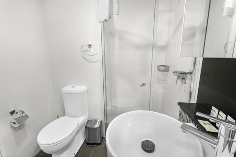 Stunning Views On The 41st Floor - Accommodation Search 3
