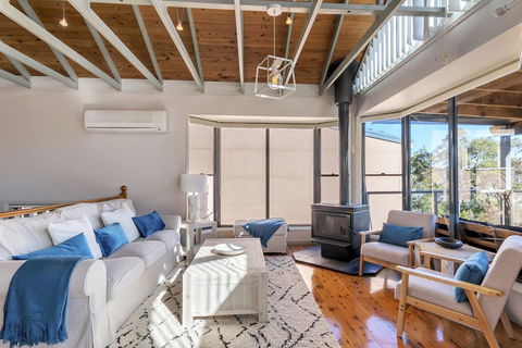 STUNNING WATERFRONT ESCAPE AT DALEYS POINT - Accommodation Search 2