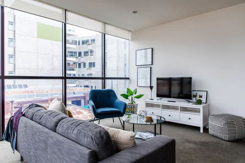Stylish 1 Bedroom Hideaway In Richmond - Accommodation Search 1