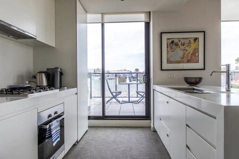 Stylish 1 Bedroom Hideaway In Richmond - Accommodation Search 3