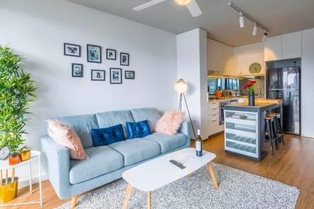 Stylish 2-bedroom Apartment In Fortitude Valley - Accommodation Search 1