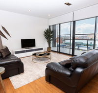 Stylish Inner City Penthouse Apartment - Accommodation Search