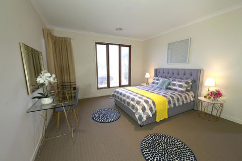 Stylish Luxe House For Big Group Near Shopping Center - Accommodation Search 1