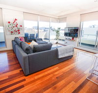 Stylish Modern 3BD Retreat at an Amazing Location - Accommodation Search