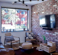 Stylish Modern Apartment Located In Marrickville - Accommodation Search