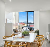 Stylish Townhouse - Accommodation Search