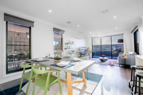 StylishTownhouse@Narre Warren/TrainStation/SC - Accommodation Search 3
