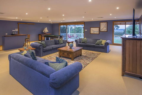 Sugar Shack - Character Family Home Right On The Ocean - Accommodation Search 3