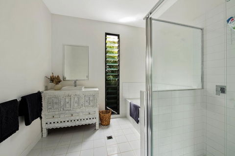Sundays Beach House - Accommodation Search 3
