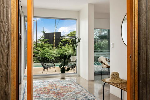 Sundays Beach House - Accommodation Search 2