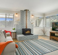 Sunflower Cottage - Accommodation Search