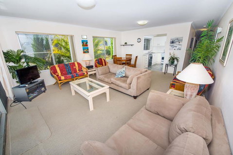 Sundeck Unit 6 - Shoal Bay - Accommodation Search 3