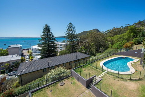 Sundeck Unit 7 - Shoal Bay - Accommodation Search 1